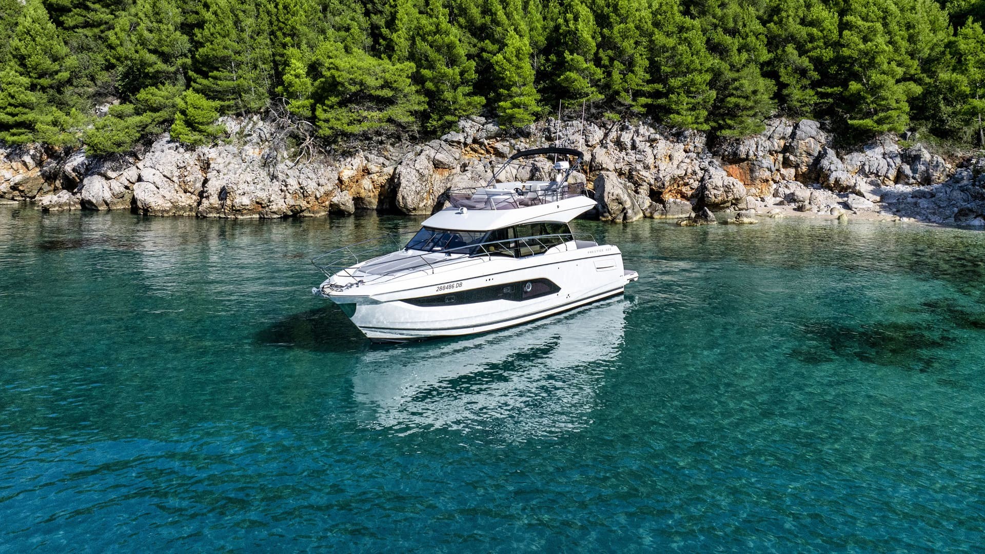 Jeaneeau Prestige 420 fly.jpg Croatia Holidays